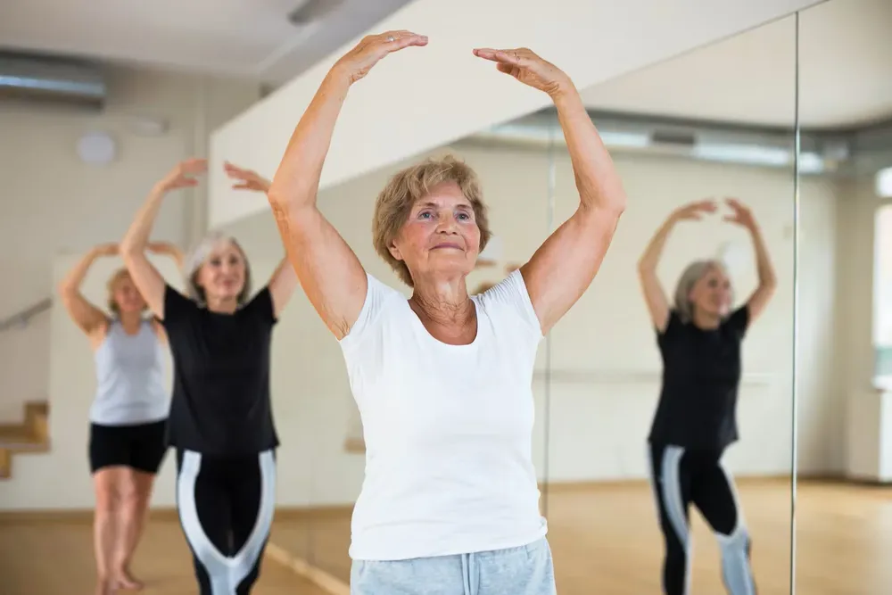 bailar-uno-de-los-ejercicios-aerobicos-para-mejorar-la-capacidad-cardiorrespiratoria