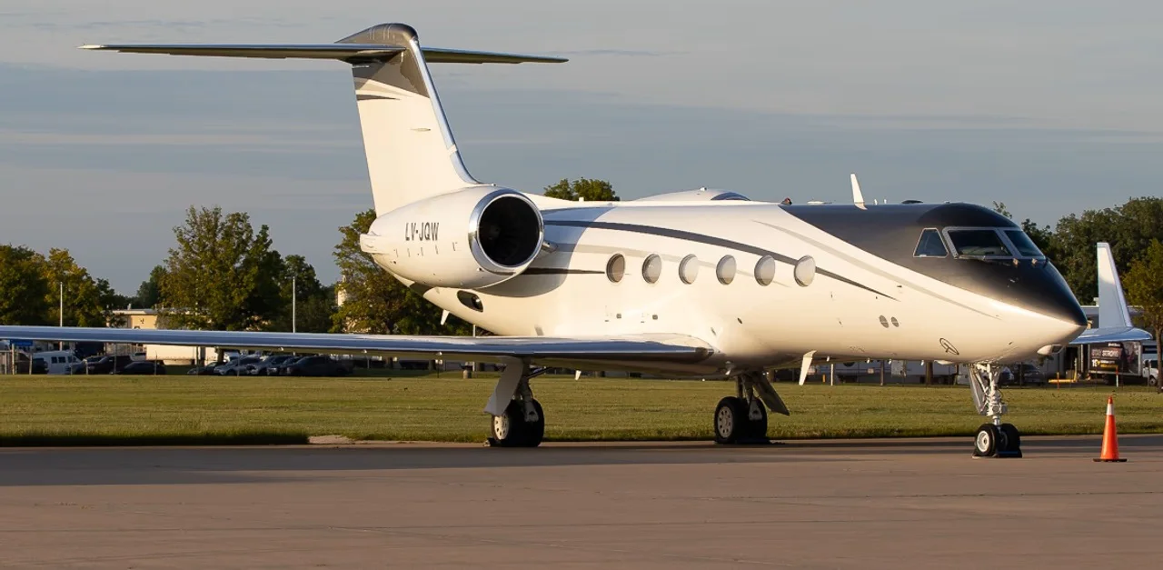 Avion Gulfstream G400 LV-JQW